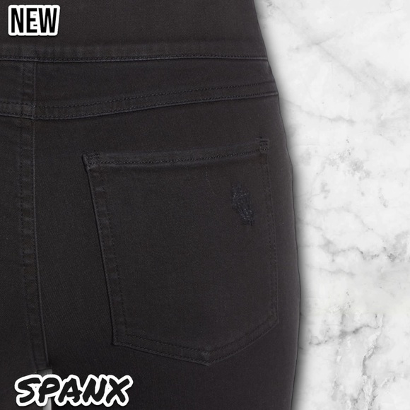 New SPANX Distressed Ankle Skinny Jeans - Picture 5 of 7
